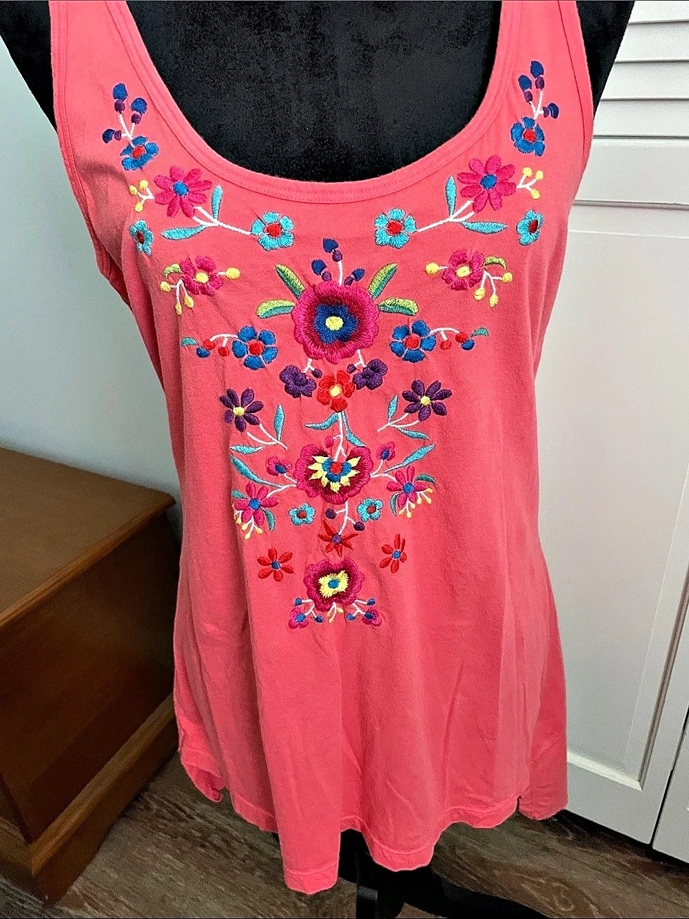 JW Los Angeles Floral Embroidered Tank Top in Salmon Pink Like New